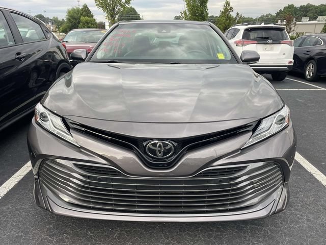 Used 2018 Toyota Camry XLE FWD image 4