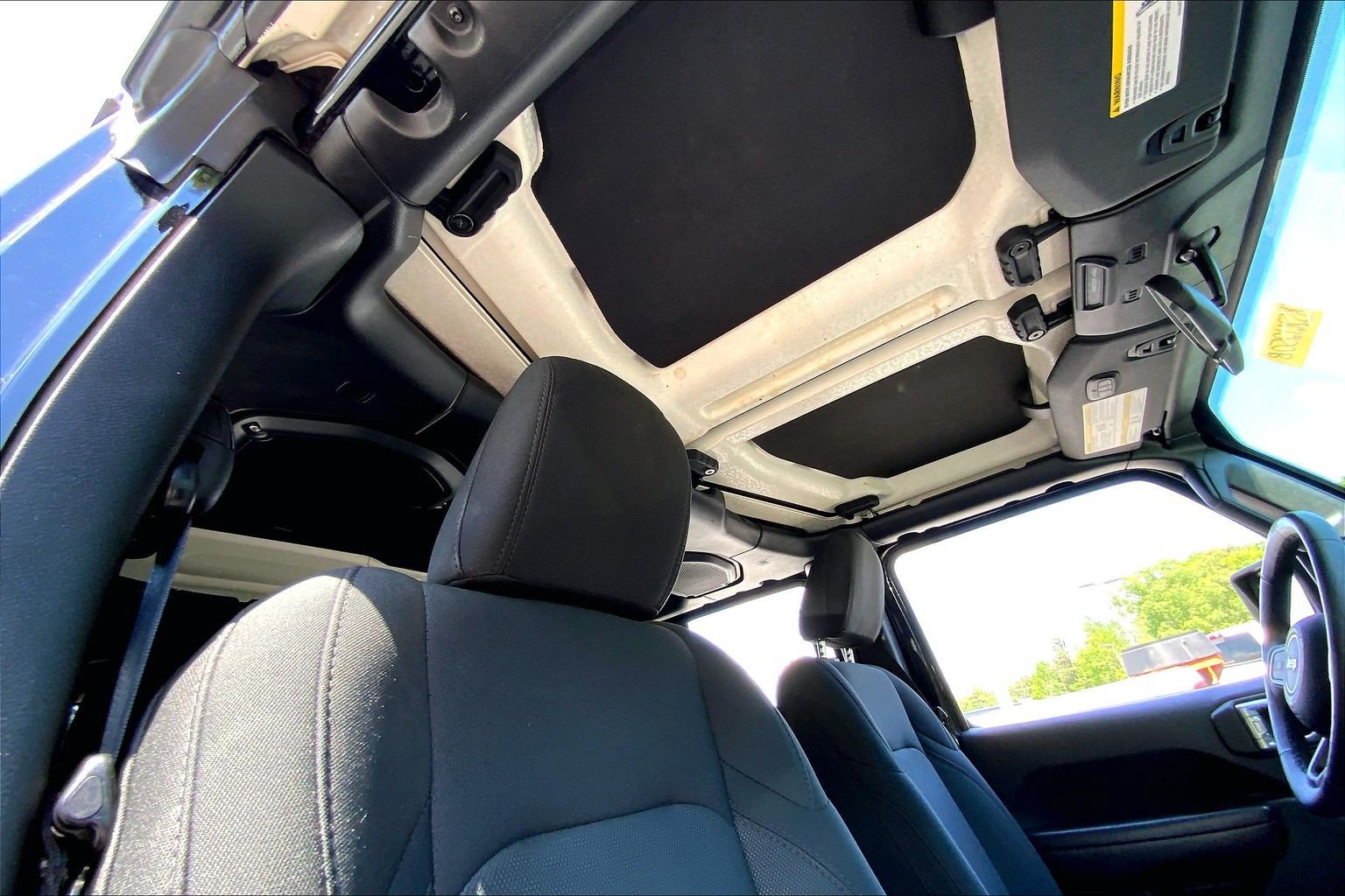 Used 2019 Jeep Wrangler Unlimited Sport AWD/4WD image 25