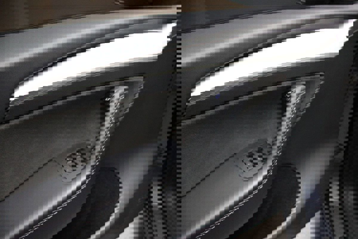 Used 2023 Tesla Model Y Long Range image 24