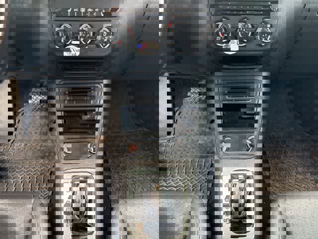 Used 2017 Volkswagen Tiguan S image 19