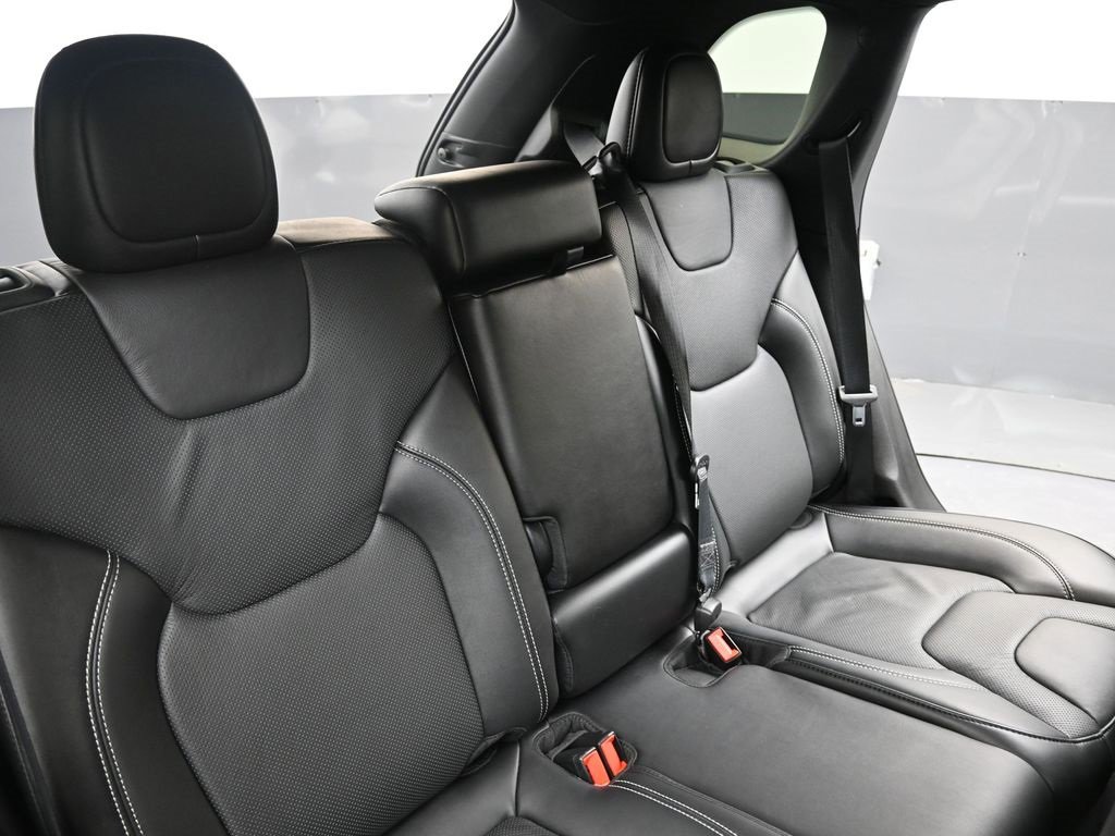 Used 2021 Jeep Cherokee Latitude Lux 80th Anniv w/ Quick Order Package 26U 80TH image 16