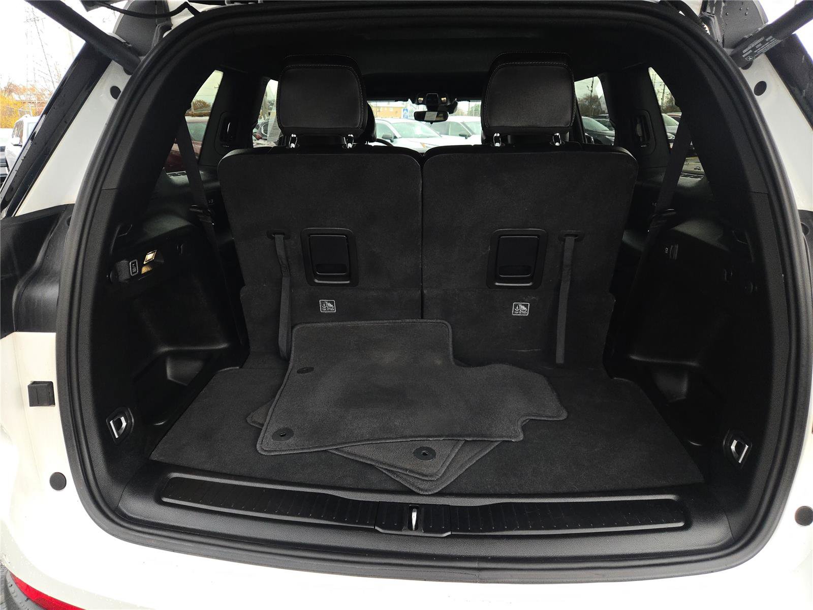 Certified 2023 Jeep Grand Cherokee L Laredo image 23