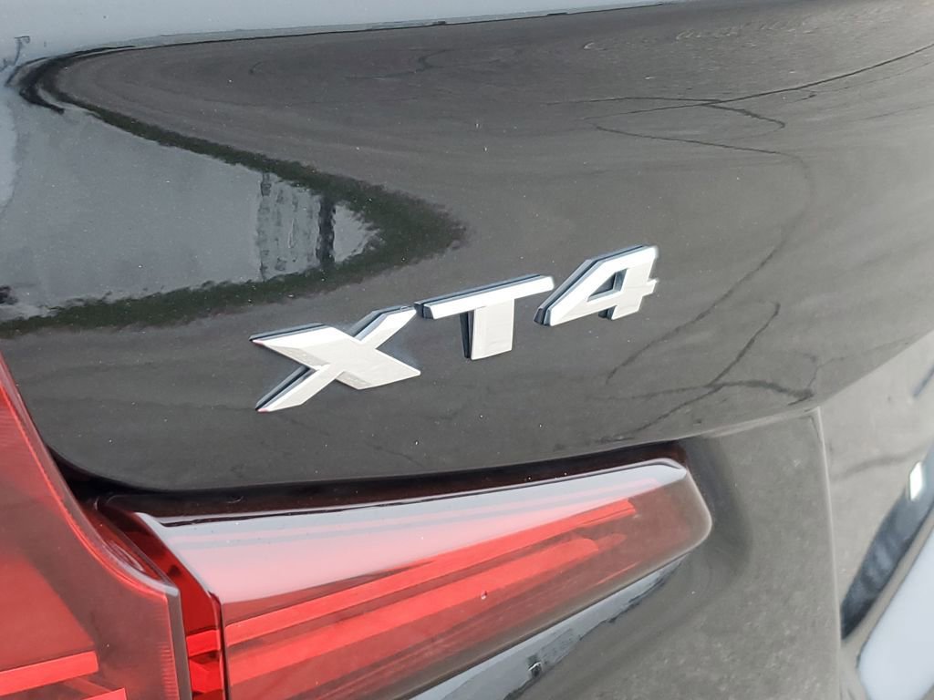 Used 2021 Cadillac XT4 Premium Luxury w/ Cold Weather Package image 27