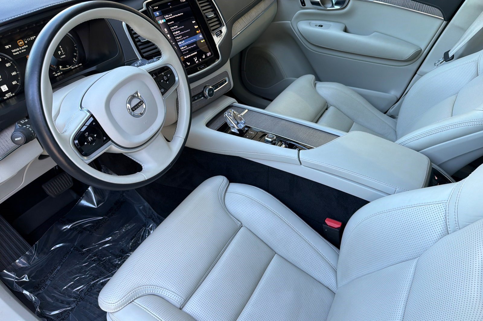 Used 2021 Volvo XC90 T8 Inscription w/ Advanced Package AWD/4WD image 11