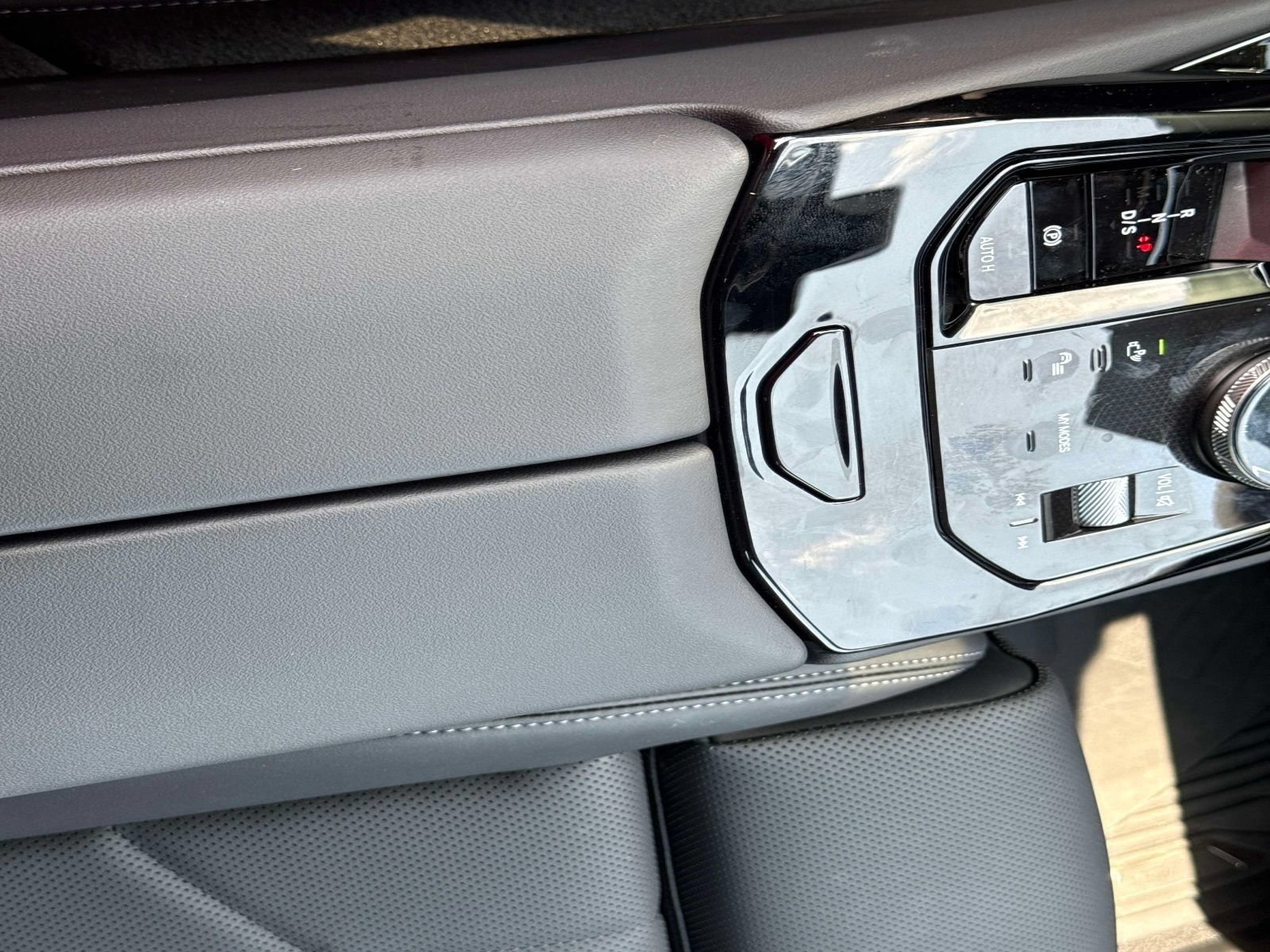 Used 2026 BMW 530i w/ M Sport Package RWD image 20