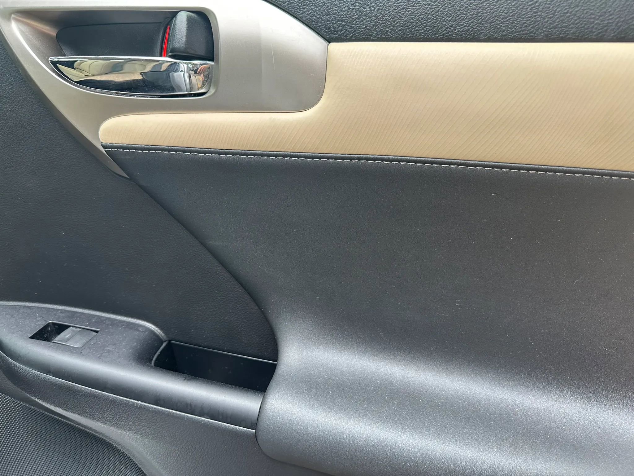 Used 2015 Lexus CT 200h FWD image 13