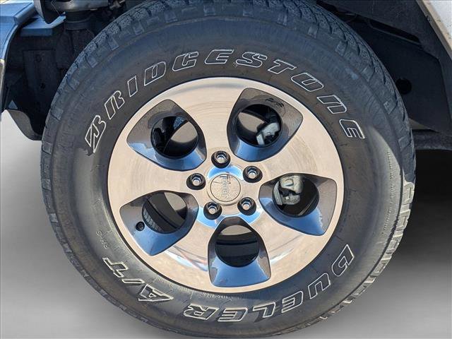 Used 2016 Jeep Wrangler Sahara w/ Connectivity Group image 10