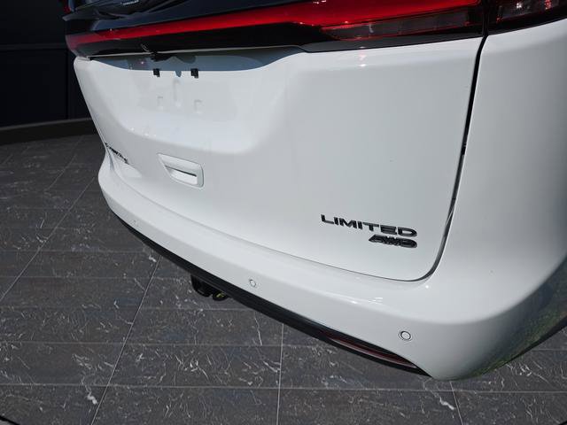 New 2026 Chrysler Pacifica Limited w/ S Appearance Package image 38