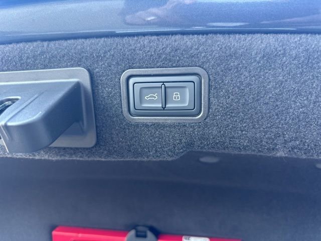 New 2026 Audi A8 L 3.0T image 26