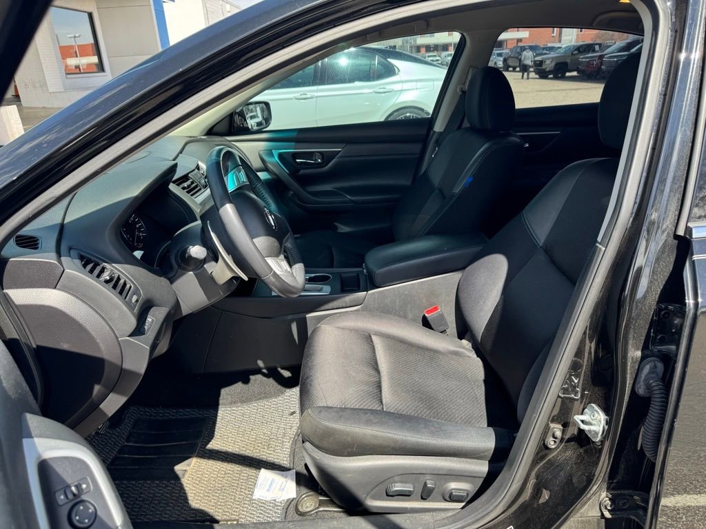 Used 2017 Nissan Altima 2.5 SR image 14