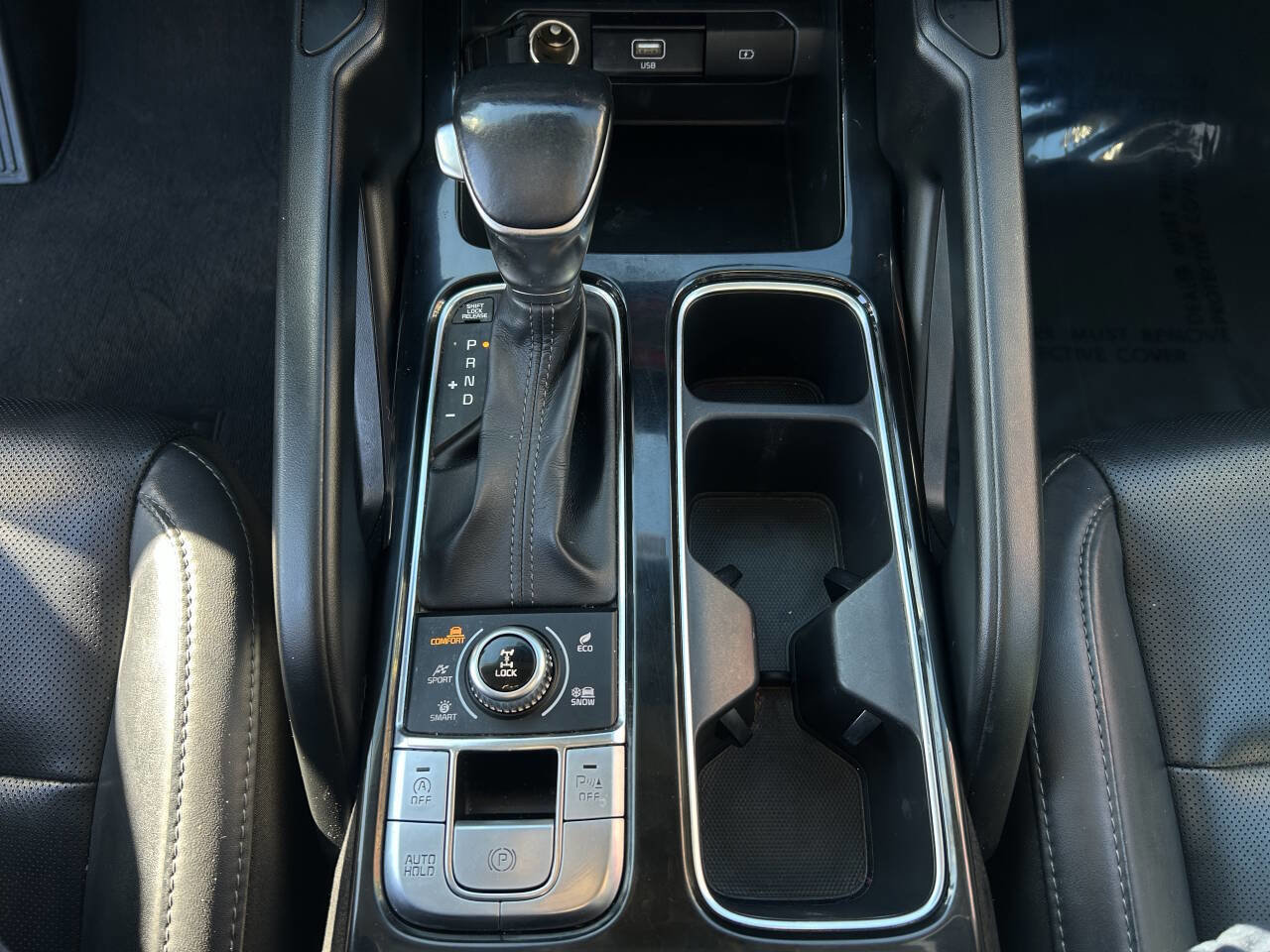 Used 2020 Kia Telluride S w/ S 8 Passenger Seating Package image 14