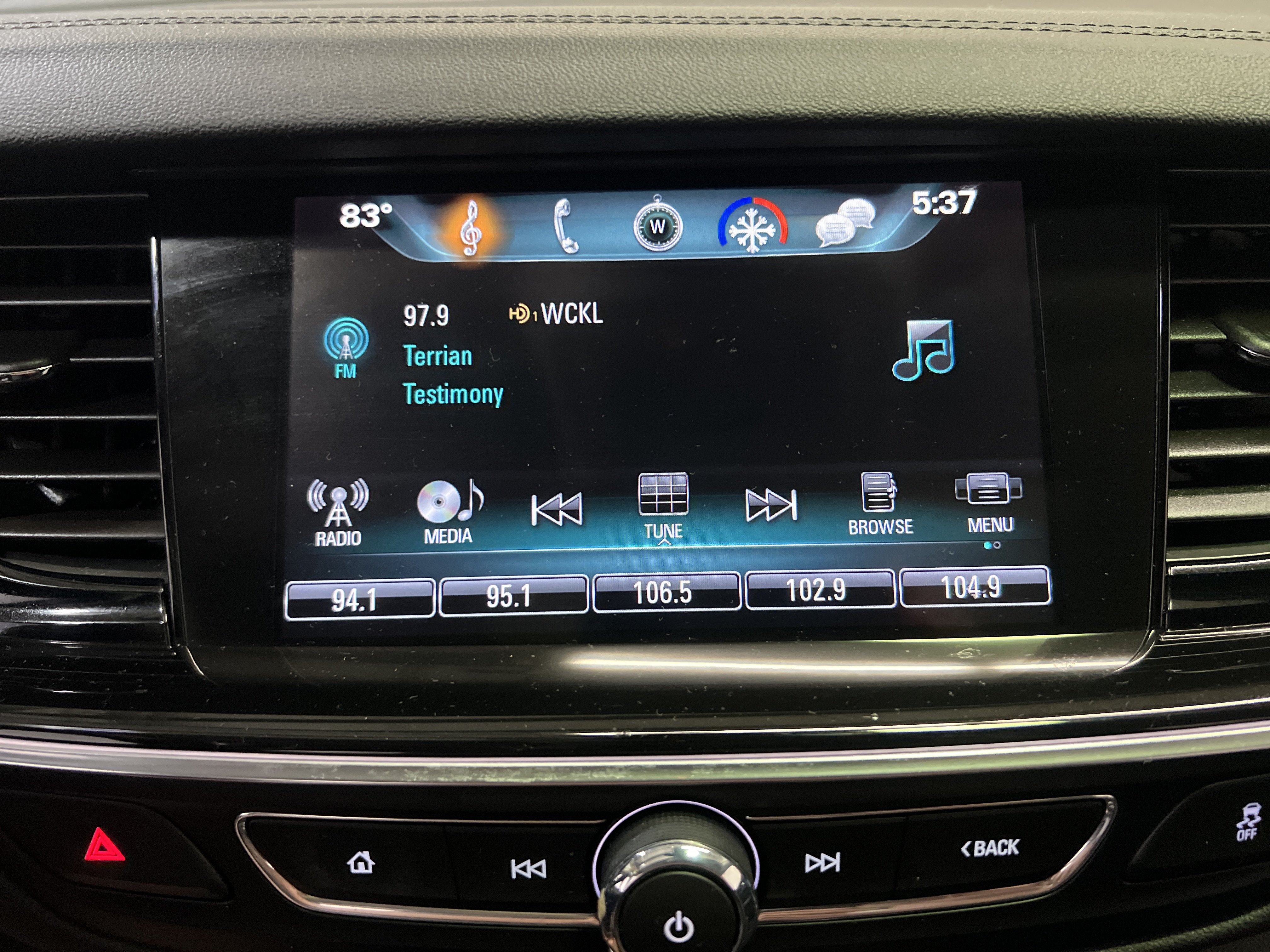 Certified 2018 Buick Regal Essence w/ Driver Confidence Package #1 AWD/4WD image 19