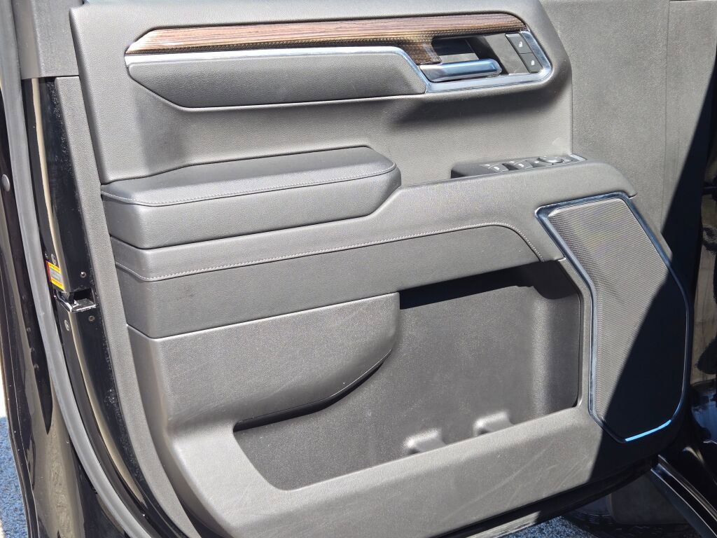 Used 2024 Chevrolet Silverado 1500 LT image 19