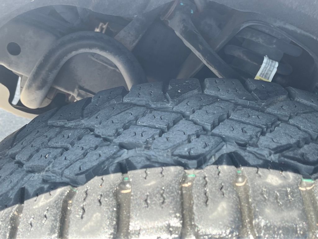 Used 2022 GMC Canyon AT4 w/ Trailering Package image 21