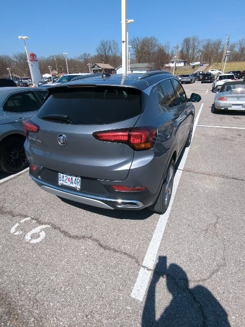 Used 2021 Buick Encore GX Essence w/ Experience Buick Package image 12