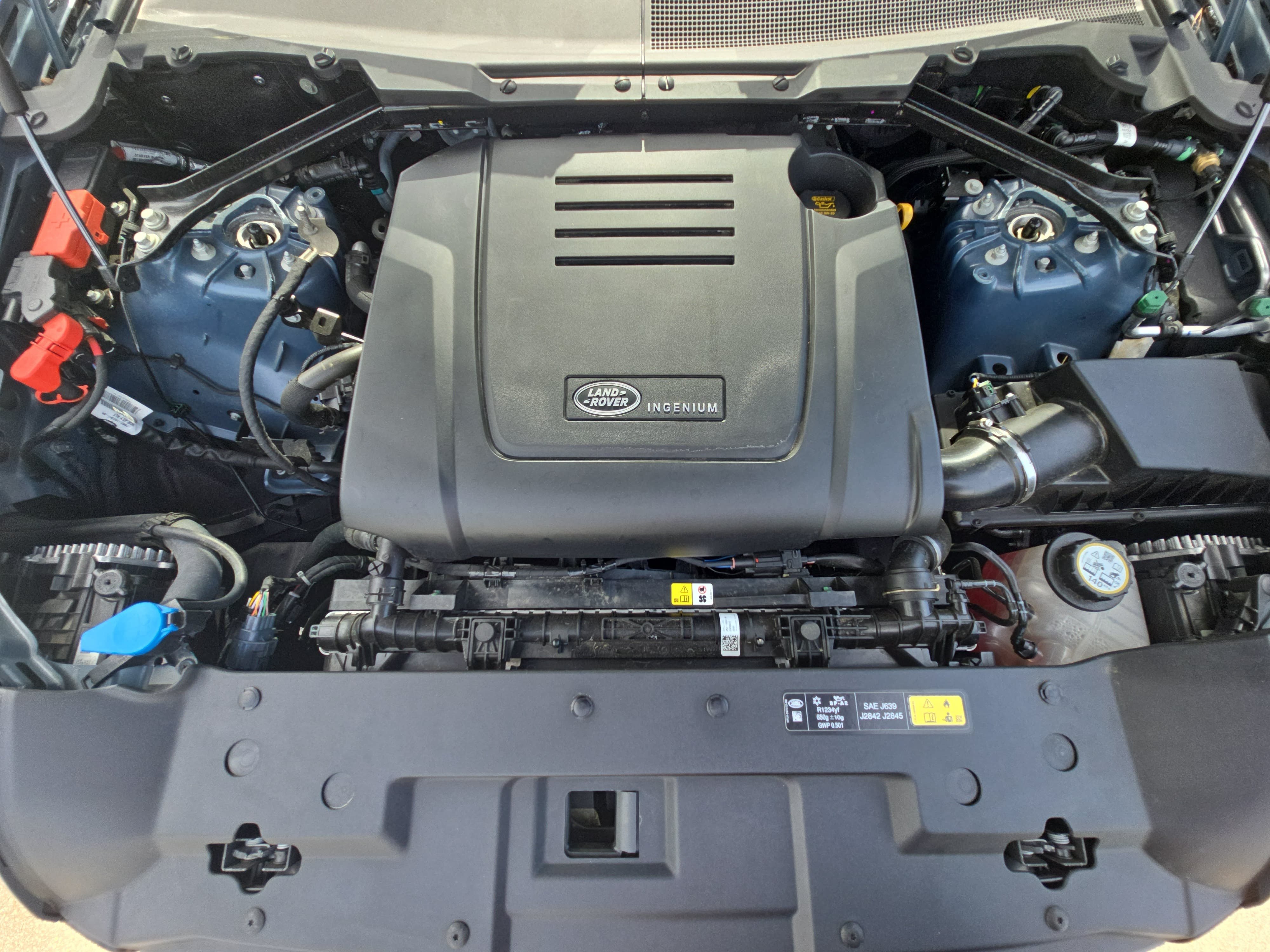 Certified 2025 Land Rover Defender 110 S AWD/4WD image 30