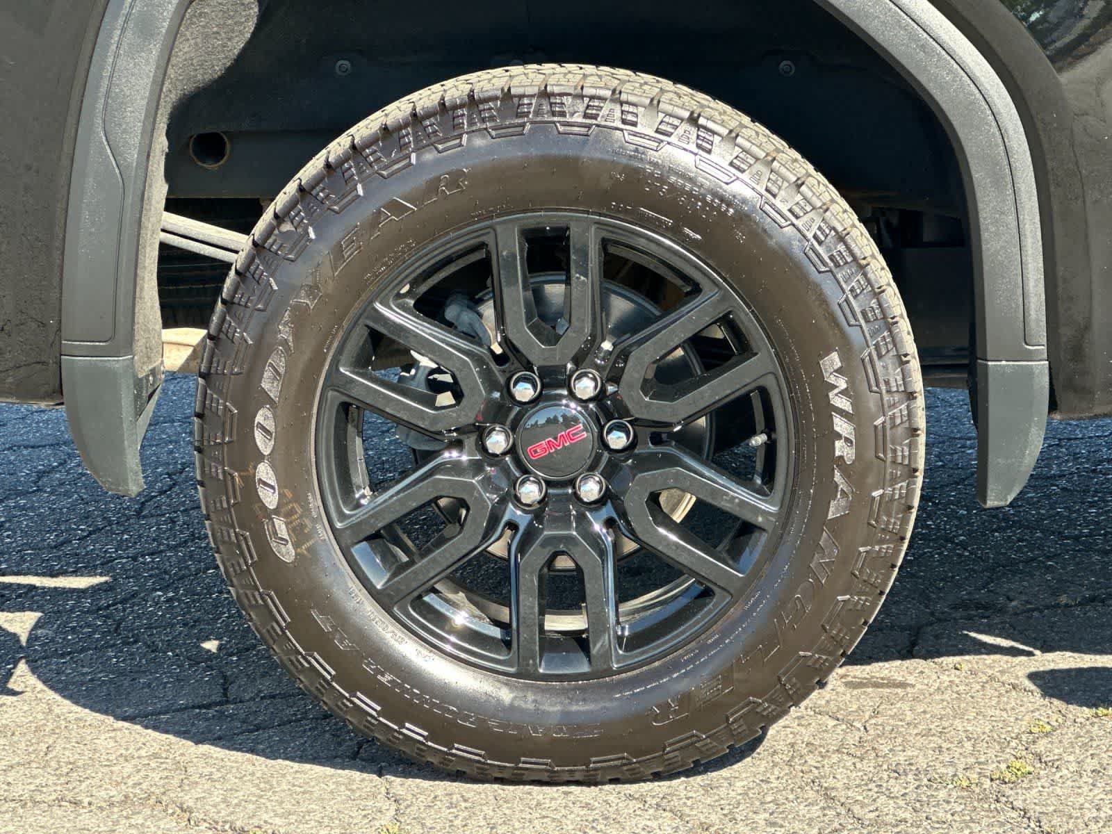 Used 2024 GMC Sierra 1500 Elevation w/ Elevation Premium Package AWD/4WD image 26
