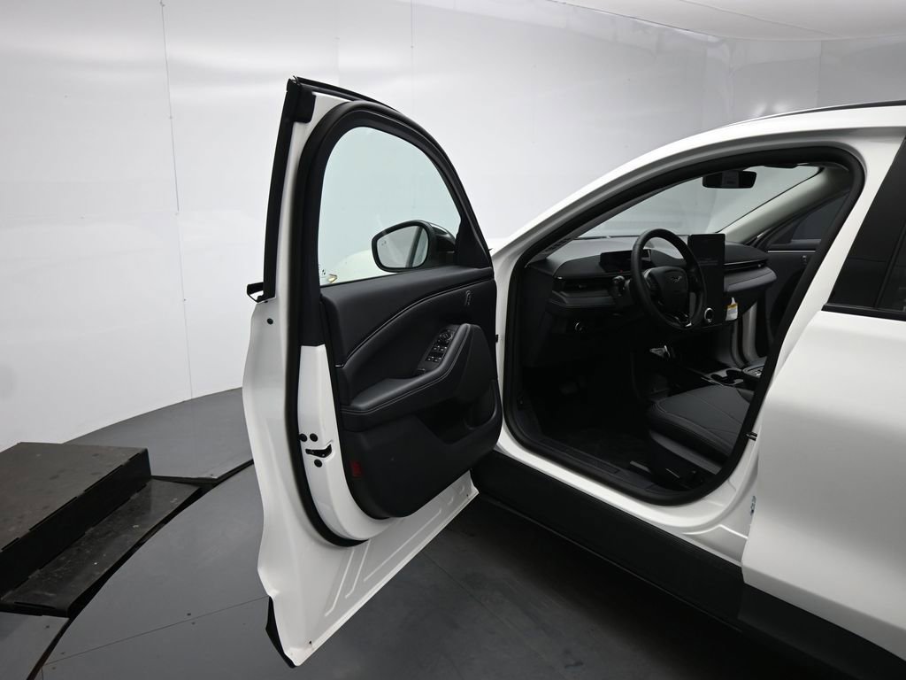 New 2026 Ford Mustang Mach-E Select image 8