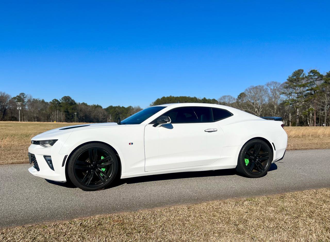 Used 2016 Chevrolet Camaro SS image 9