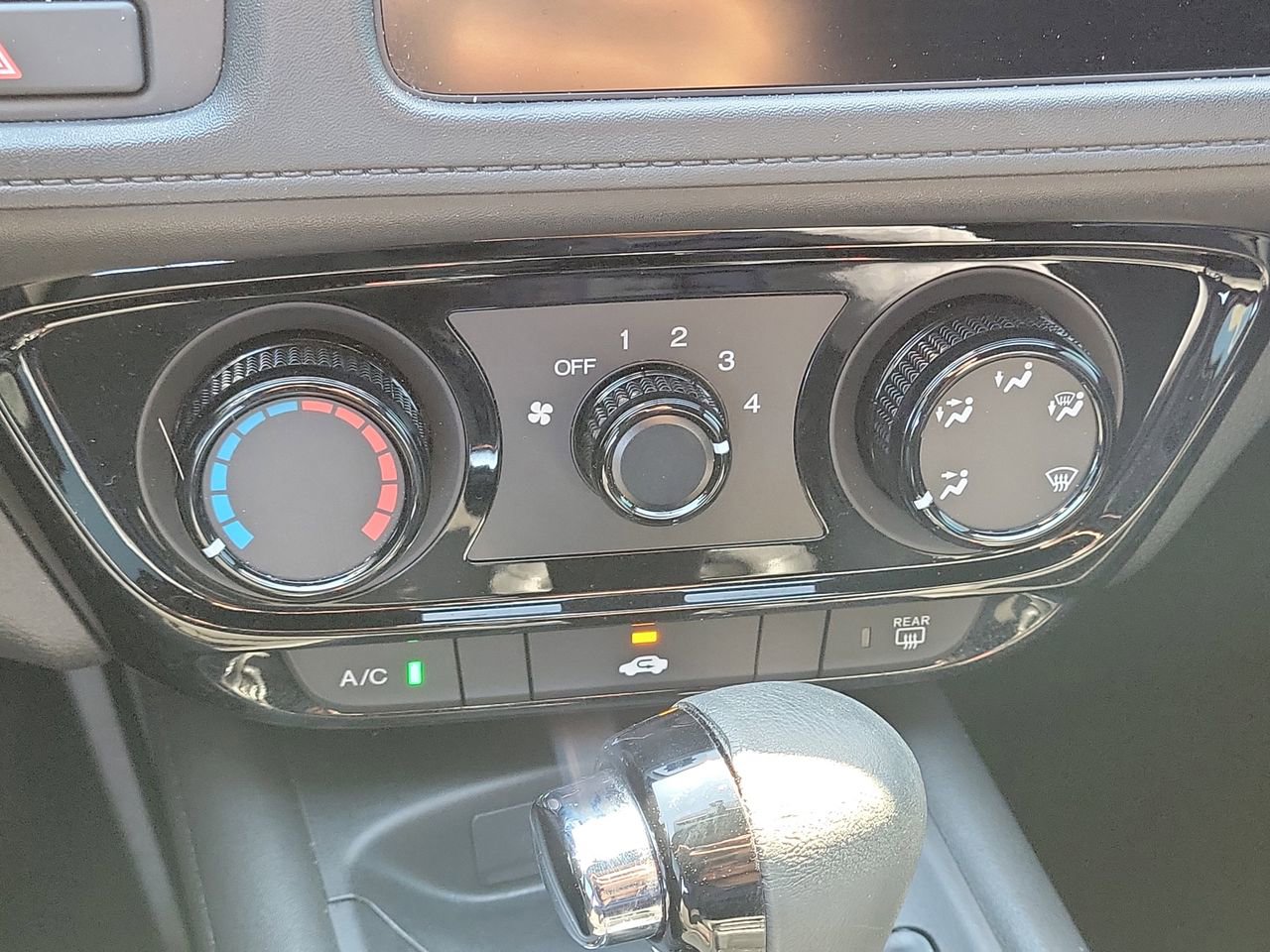 Used 2019 Honda HR-V Sport image 18