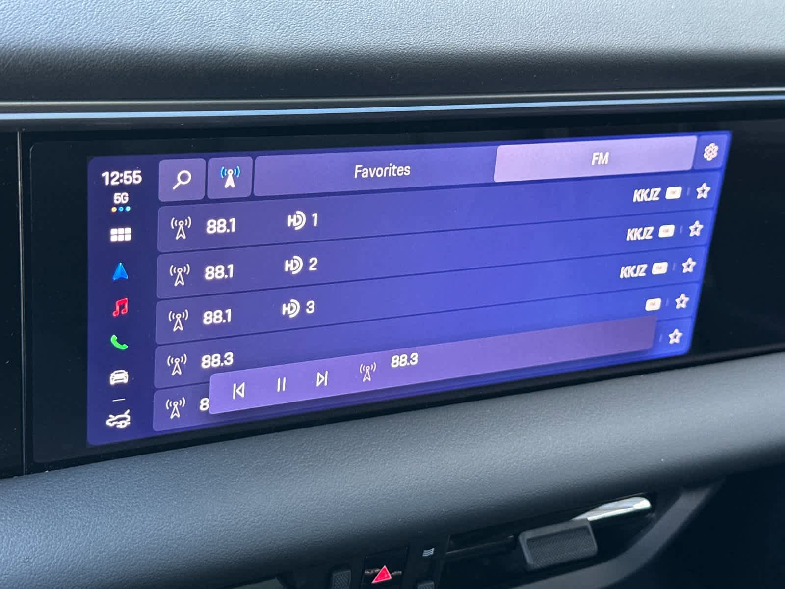 New 2026 Porsche Macan Electric RWD image 21