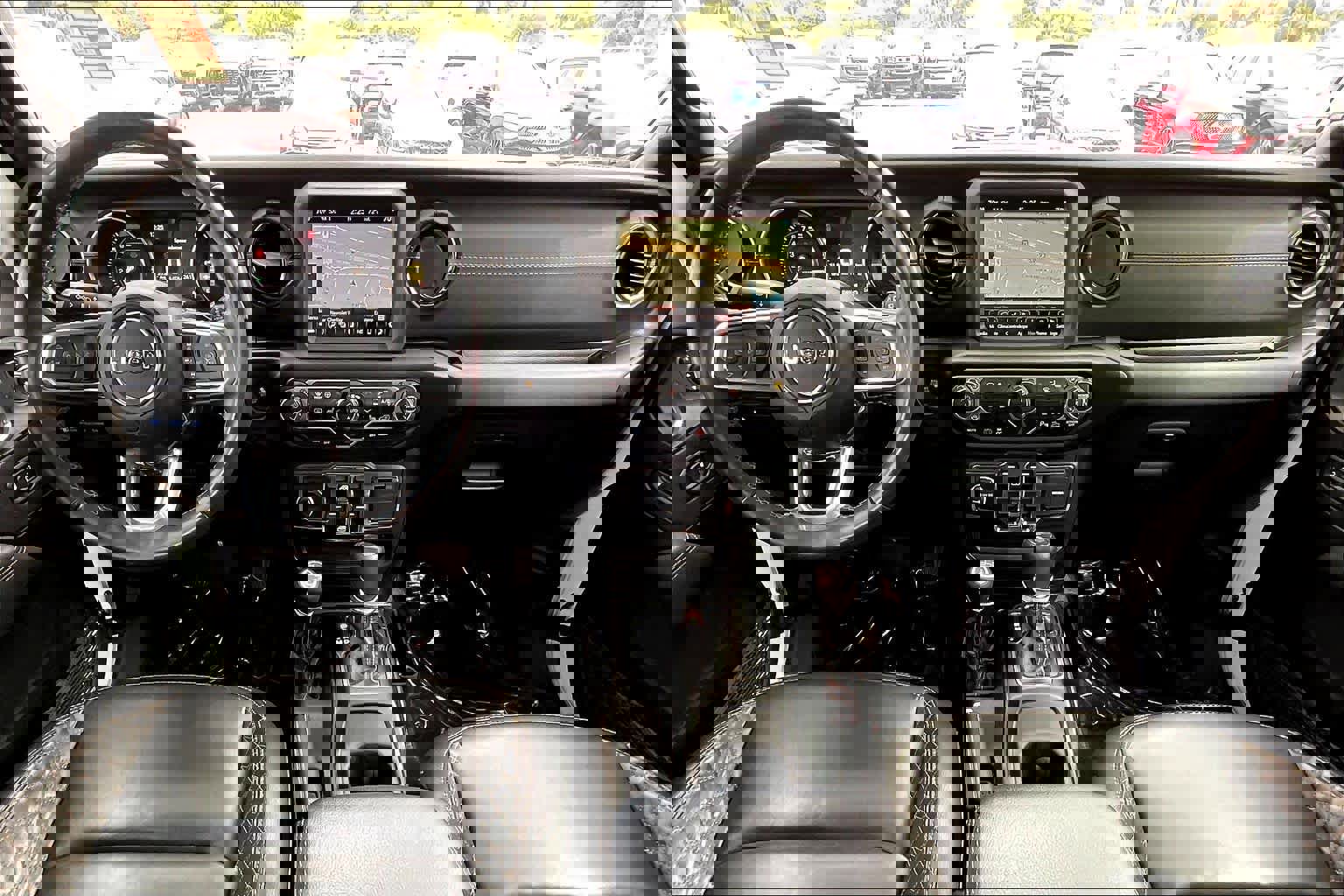 Used 2023 Jeep Wrangler Unlimited Sahara image 14