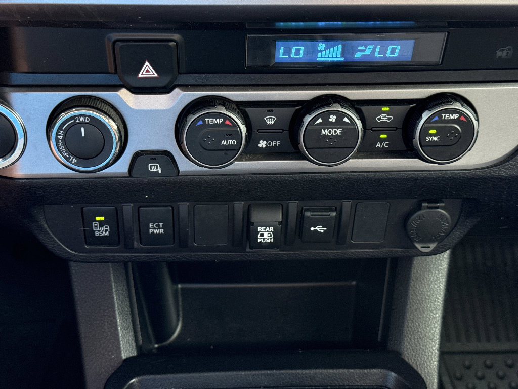 Used 2023 Toyota Tacoma SR5 w/ Technology Package AWD/4WD image 18
