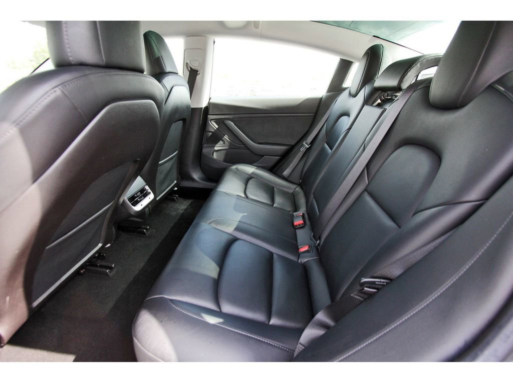 Used 2019 Tesla Model 3 Performance image 14