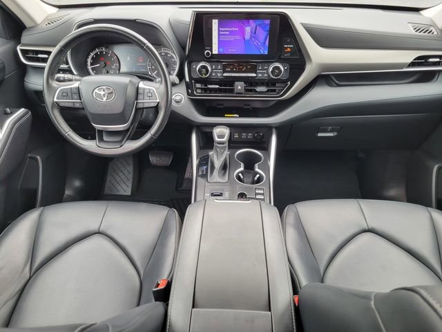 Used 2023 Toyota Highlander XLE image 36