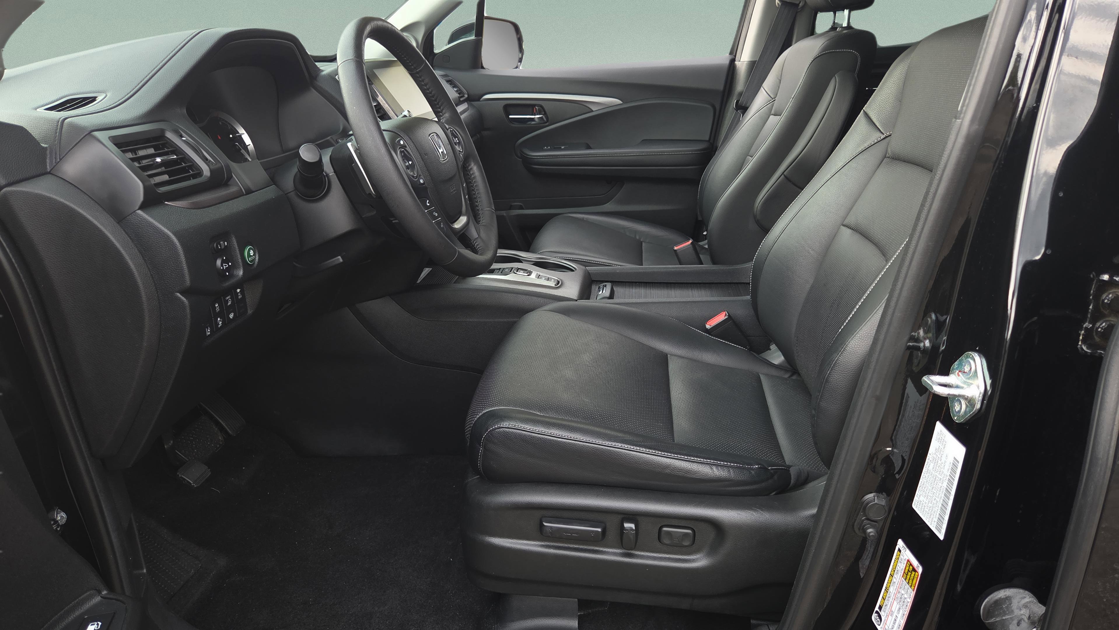Used 2023 Honda Ridgeline RTL-E image 11