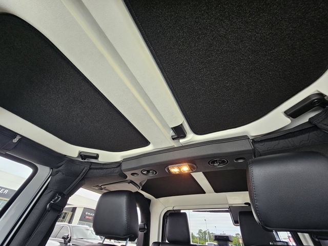 Used 2017 Jeep Wrangler Sahara AWD/4WD image 19