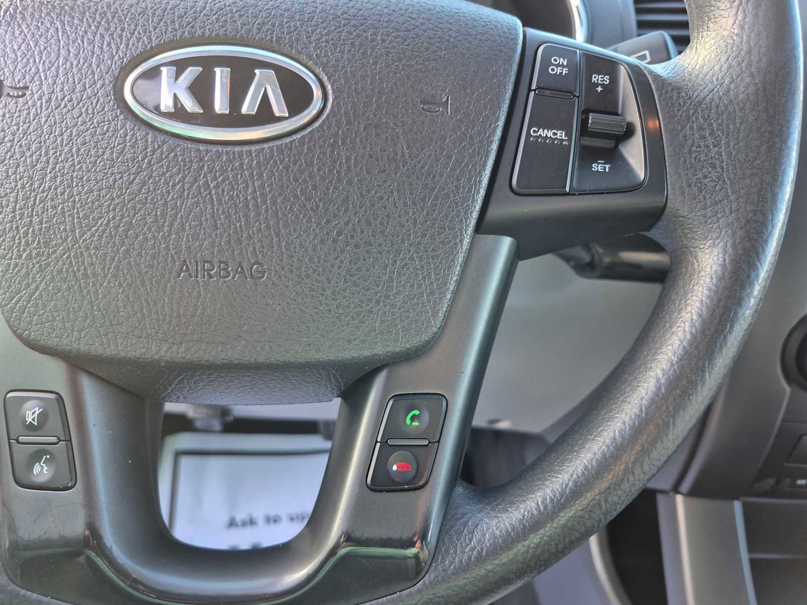 Used 2013 Kia Sorento LX w/ Convenience Pkg image 16