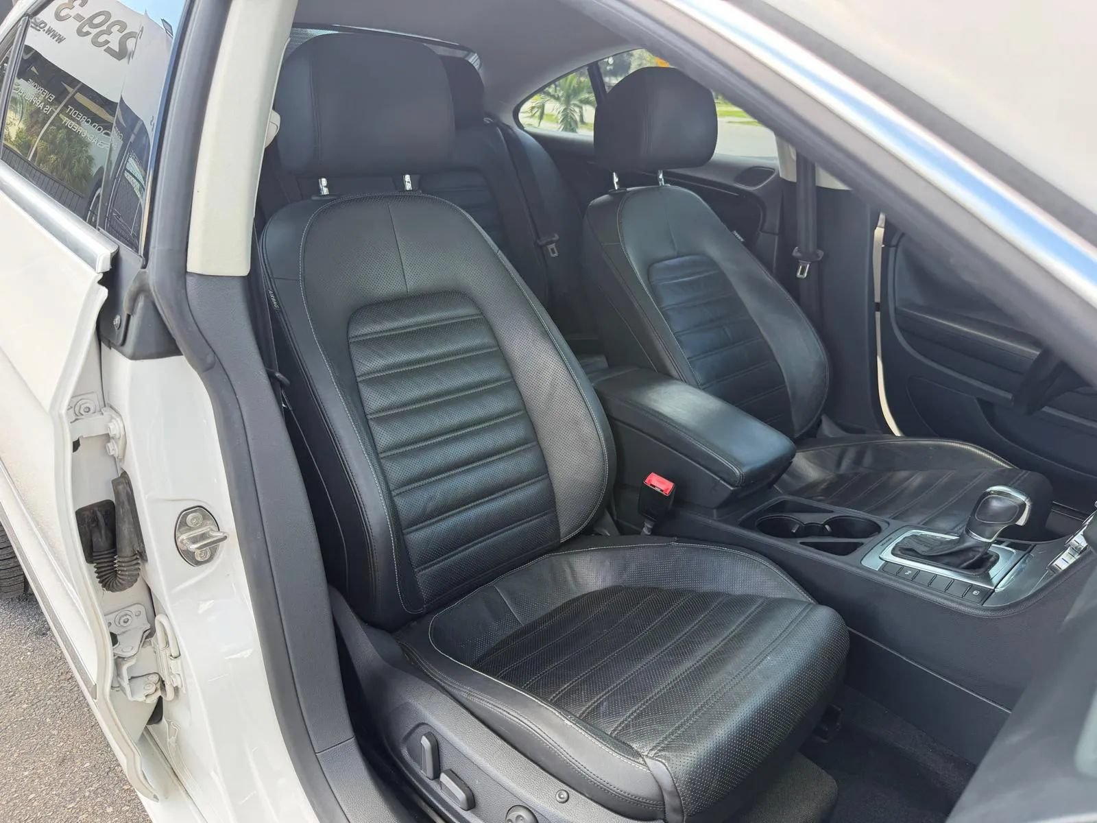 Used 2013 Volkswagen CC Executive AWD/4WD image 17