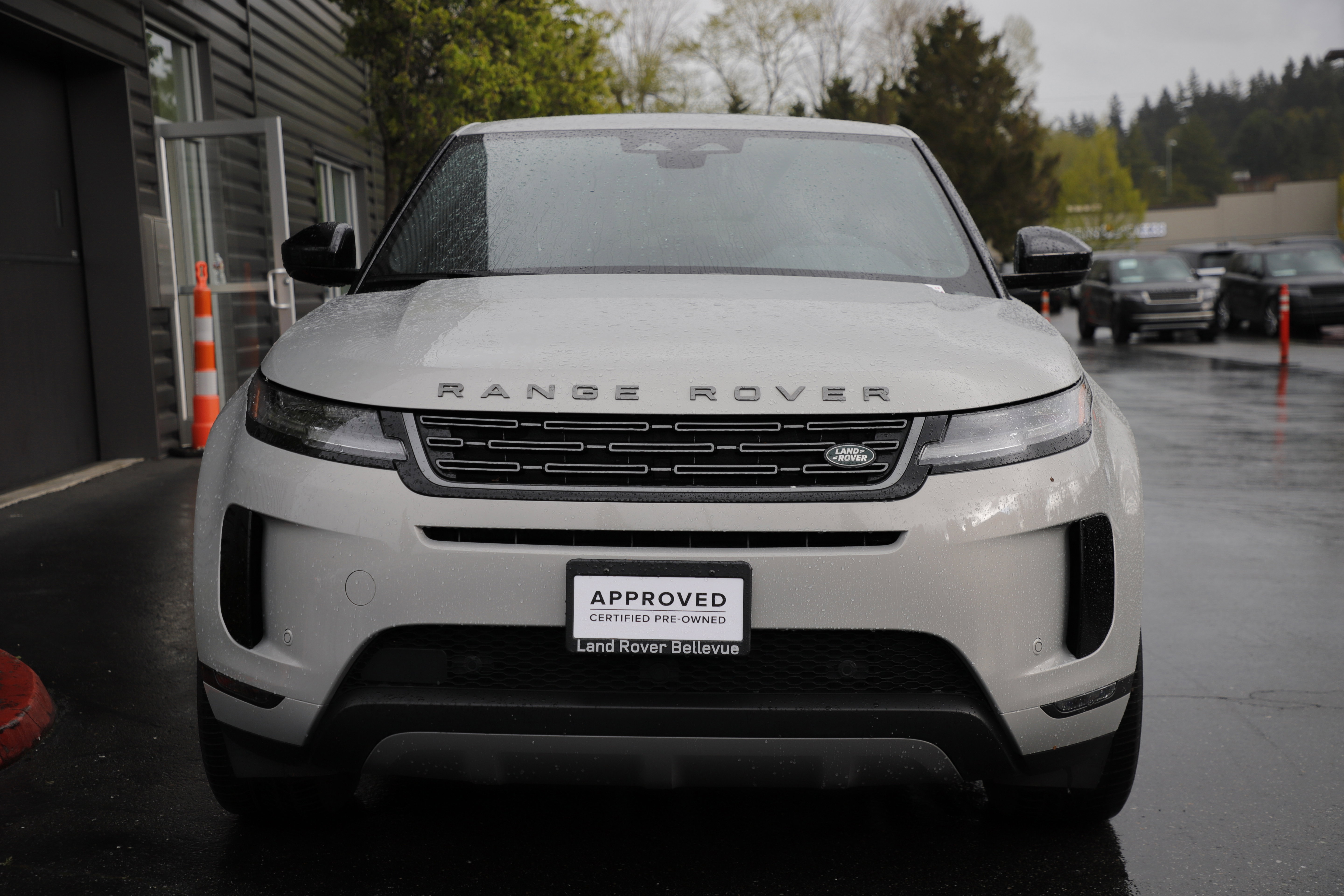 Certified 2025 Land Rover Range Rover Evoque S image 4
