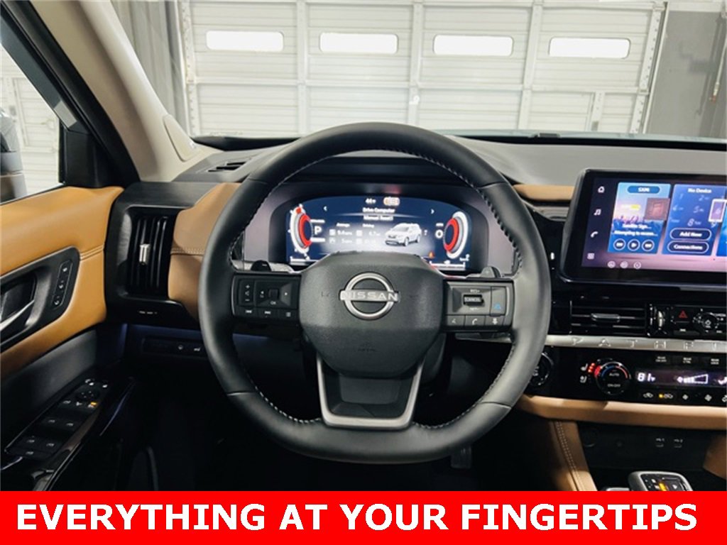 New 2026 Nissan Pathfinder Platinum image 5