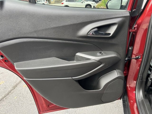 Used 2024 Chevrolet Trax RS image 18