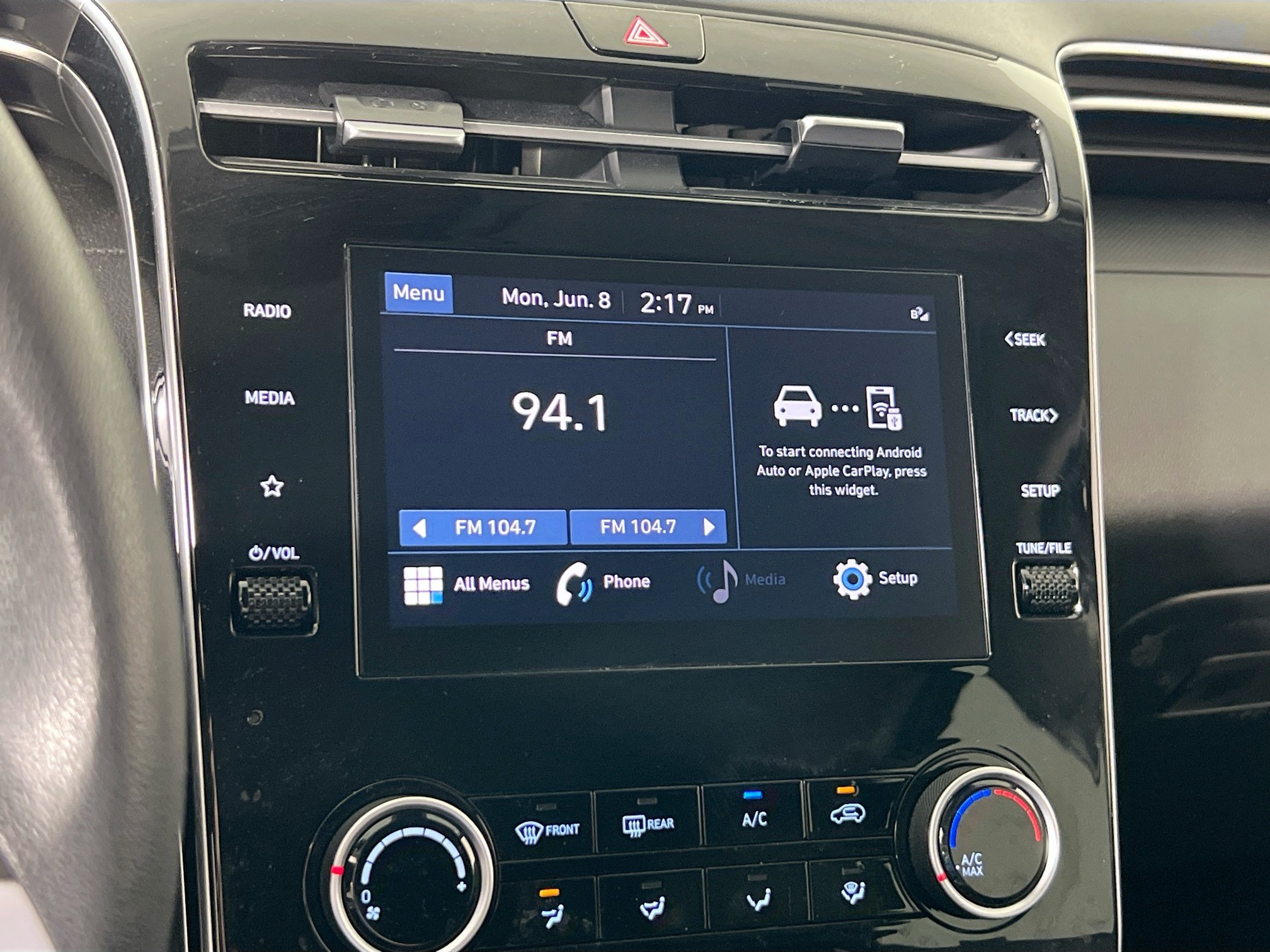 Used 2023 Hyundai Tucson SEL w/ Winter Package AWD/4WD image 14