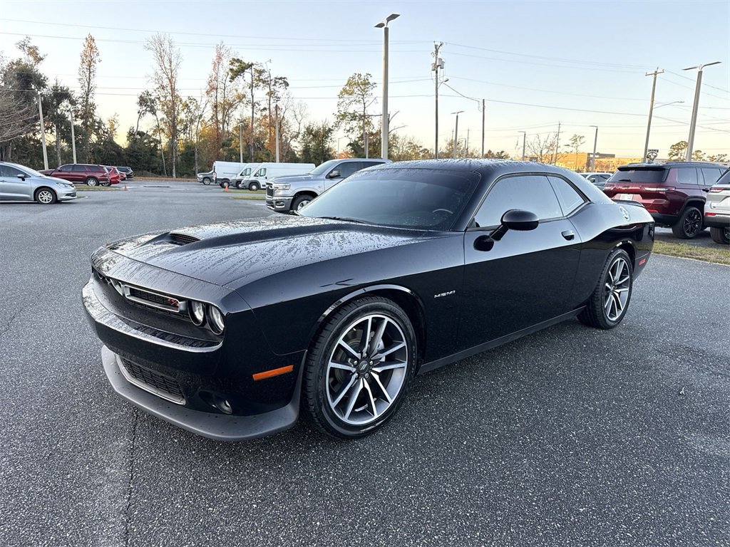 Used 2021 Dodge Challenger R/T w/ Plus Package image 7