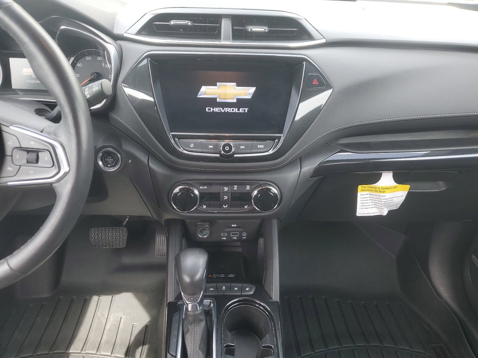 Used 2022 Chevrolet TrailBlazer ACTIV w/ Sun and Liftgate Package FWD image 10
