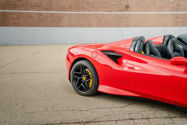 Used 2023 Ferrari F8 Tributo RWD image 28
