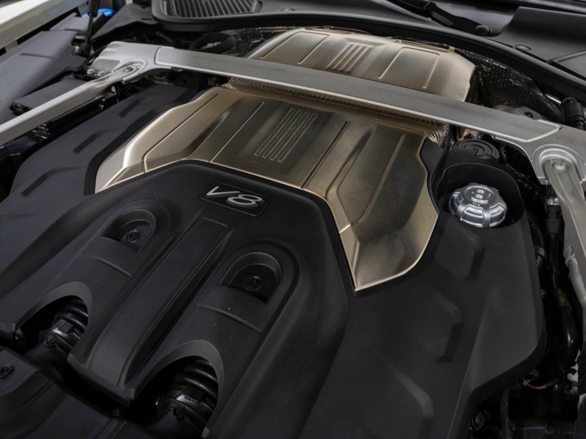 Used 2020 Bentley Continental GT V8 image 68