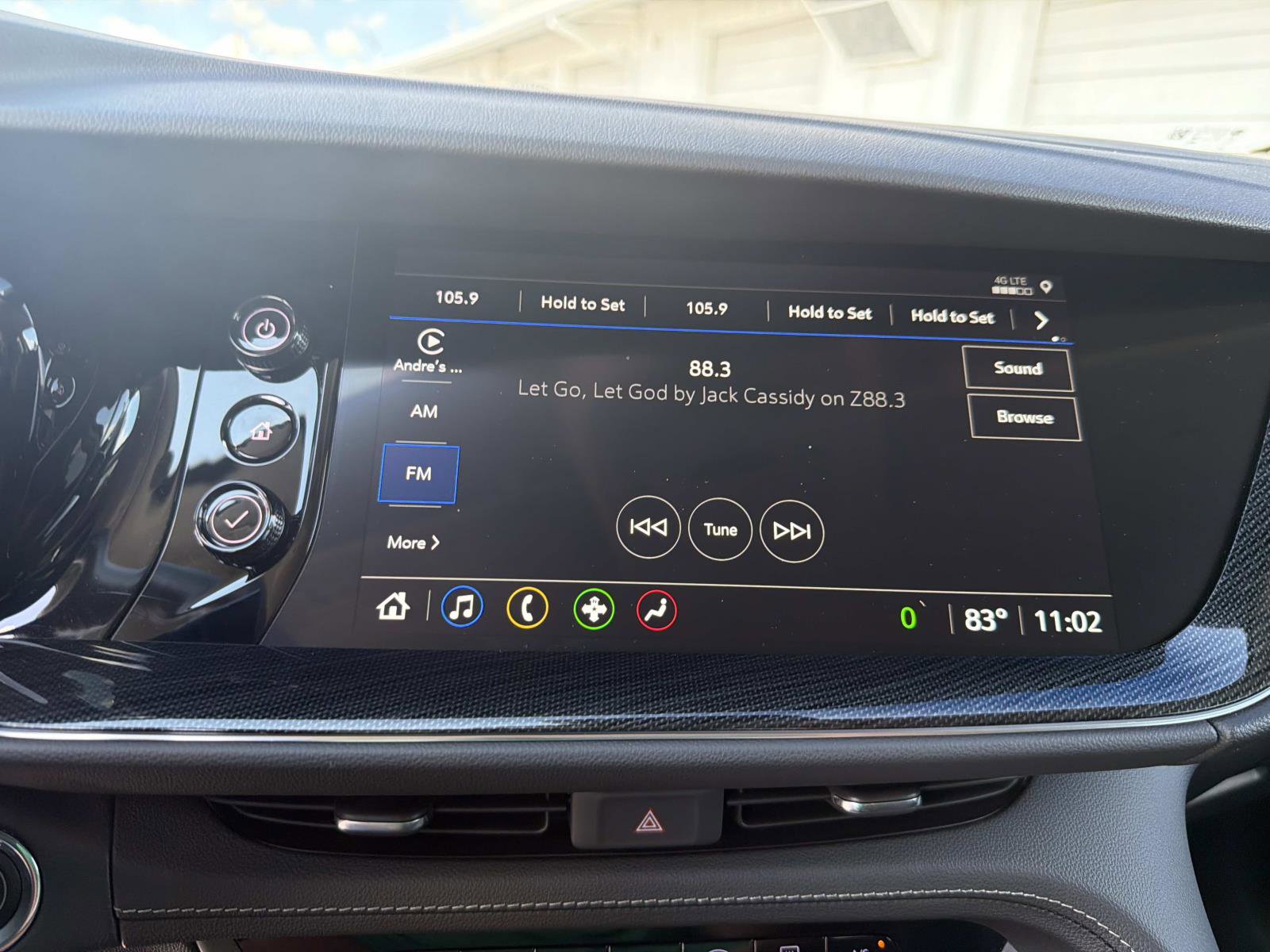 Used 2023 Buick Envision Essence image 23