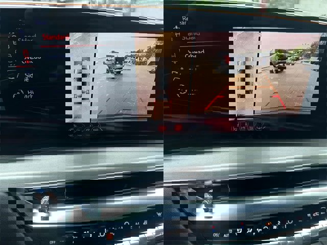 New 2026 Cadillac Lyriq V image 18