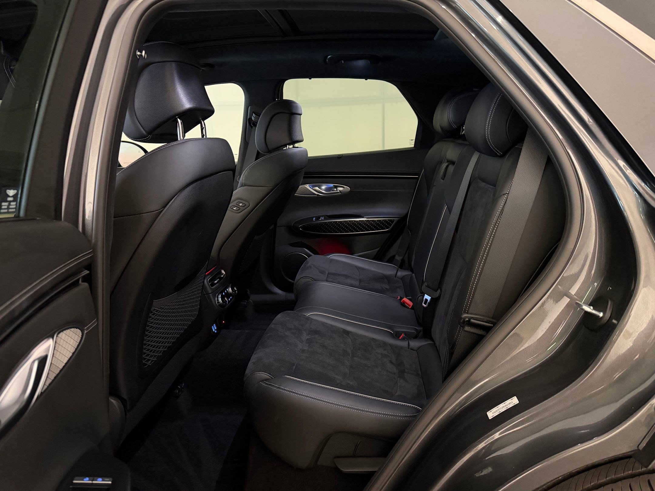 Used 2022 Genesis GV70 3.5T Sport w/ Sport Prestige Package image 15