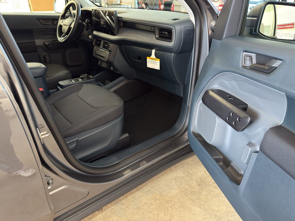 New 2025 Ford Maverick XL w/ Equipment Group 101A image 29