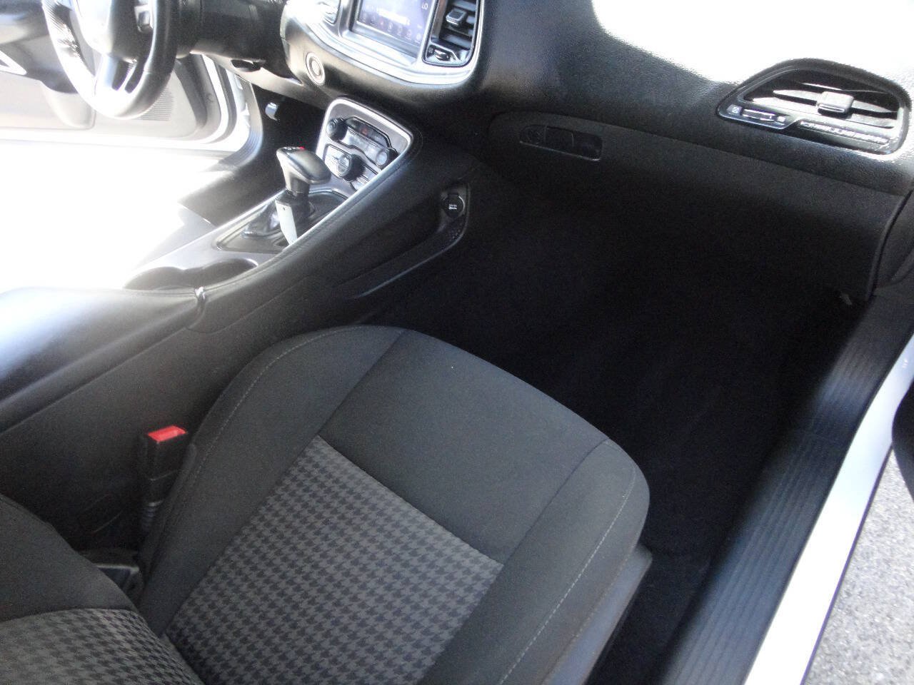 Used 2019 Dodge Challenger R/T RWD image 12