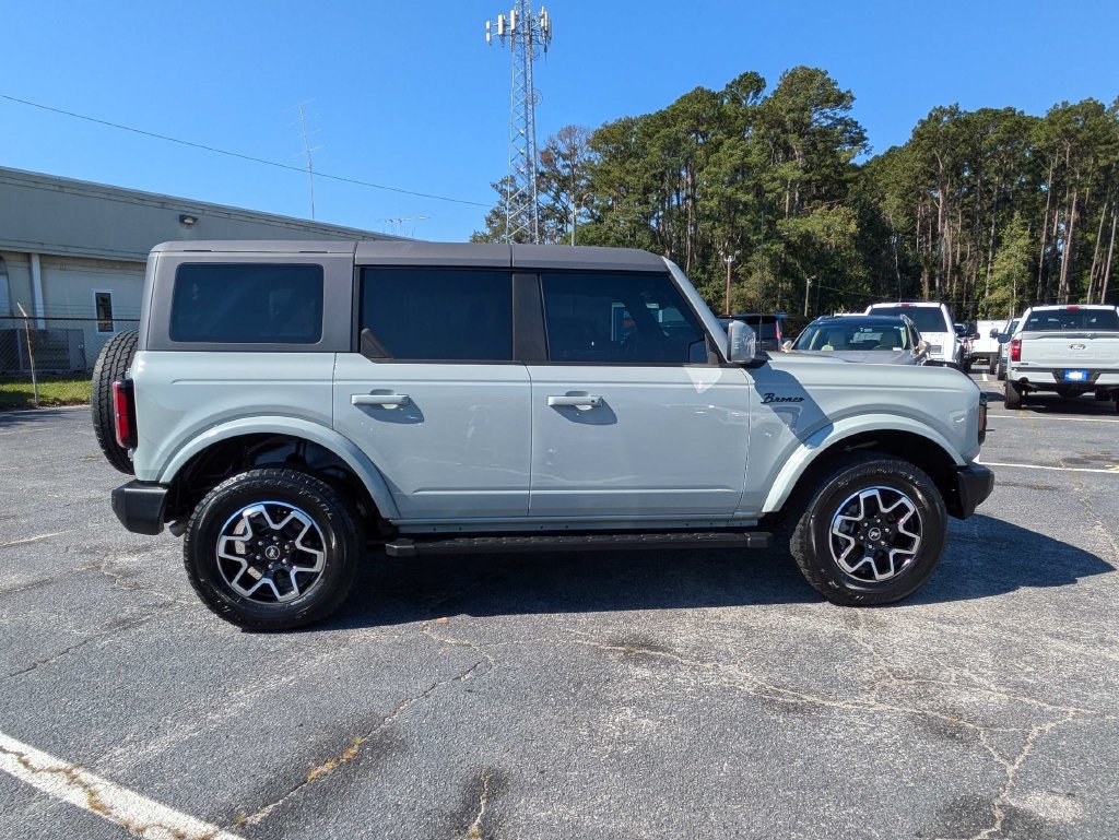 Used 2024 Ford Bronco Outer Banks AWD/4WD image 3