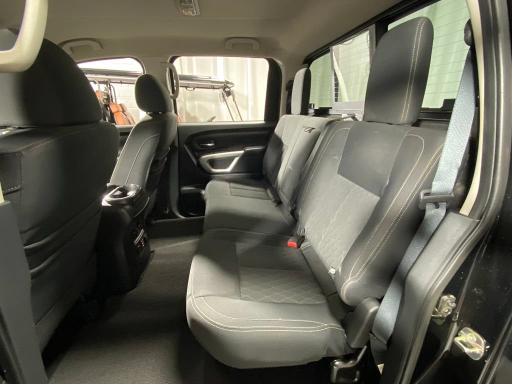 Used 2019 Nissan Titan SV w/ SV Convenience Package AWD/4WD image 28