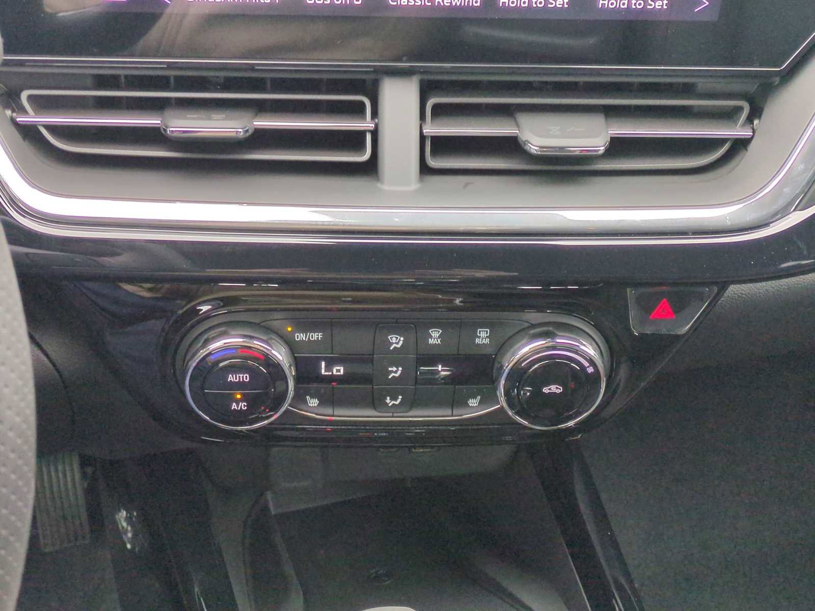 New 2026 Chevrolet Trax RS w/ Sunroof Package image 26