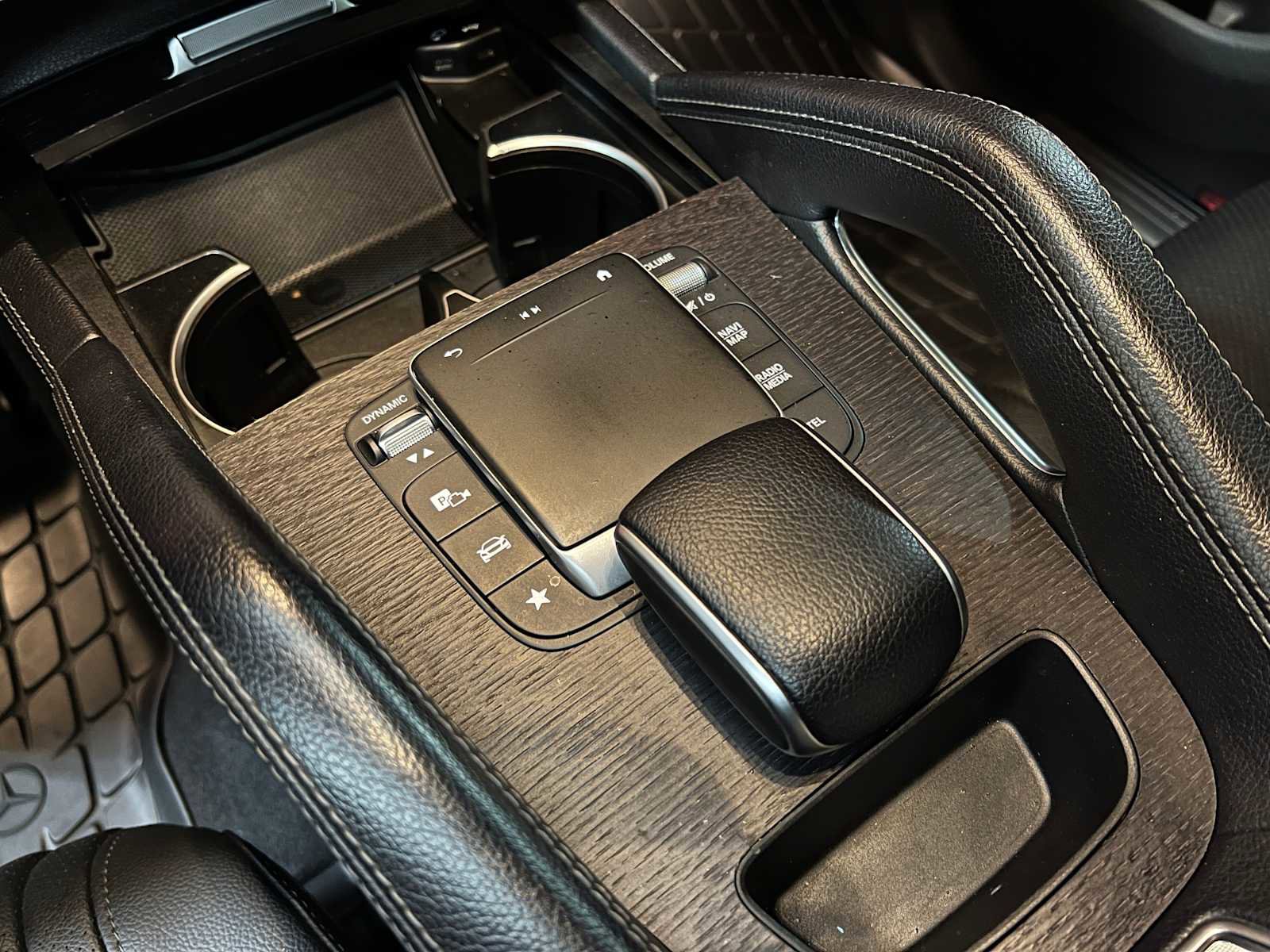 Used 2022 Mercedes-Benz GLE 350 4MATIC image 33